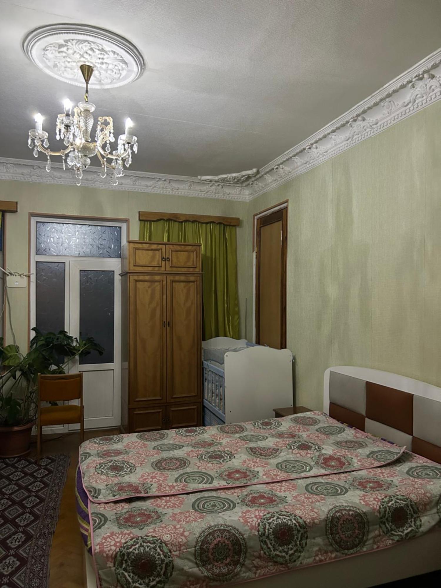 Friends House Hotel Kutaisi Exterior photo